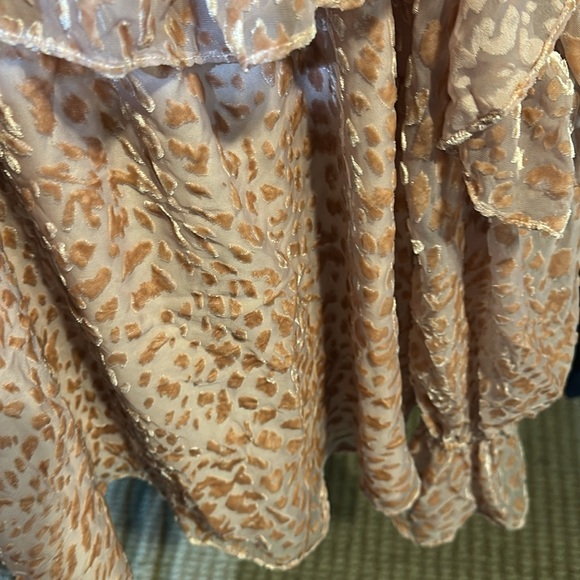 Parker Blush Ruffle Blouse M - Picture 4 of 5